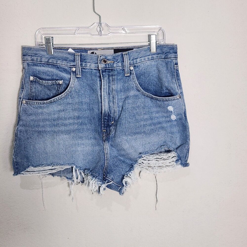 Levi's SilverTab Mom Shorts Womens 31 Distressed Cutoff Denim Blue Jean Shorts